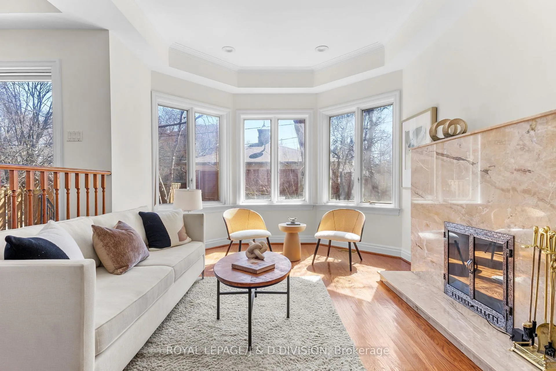 Photo 6 of 77 Chaplin Crescent, Toronto, Yonge-Eglinton — HOMEH