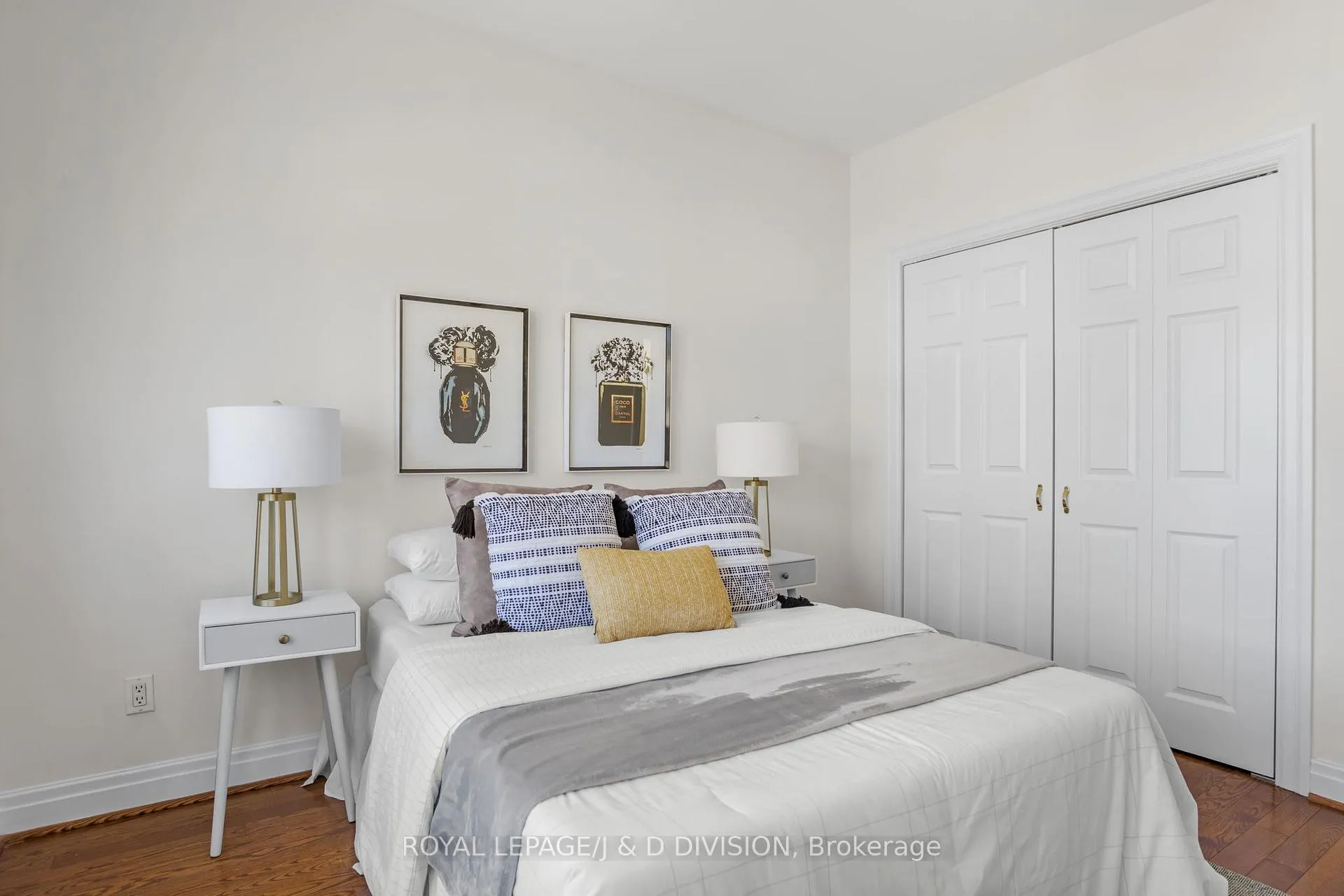 Photo 23 of 77 Chaplin Crescent, Toronto, Yonge-Eglinton — HOMEH