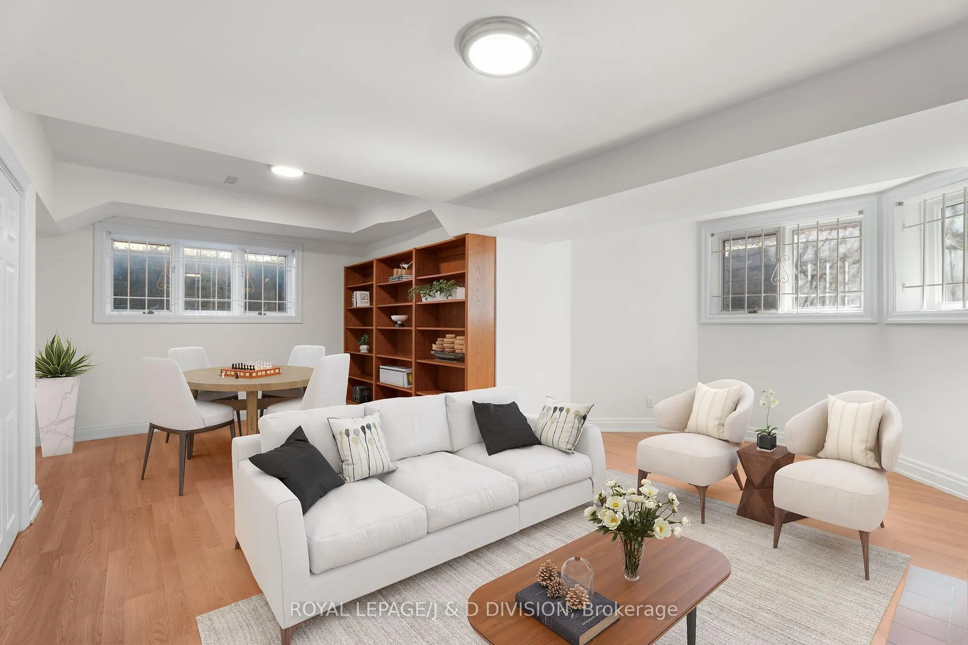 Photo 33 of 77 Chaplin Crescent, Toronto, Yonge-Eglinton — HOMEH