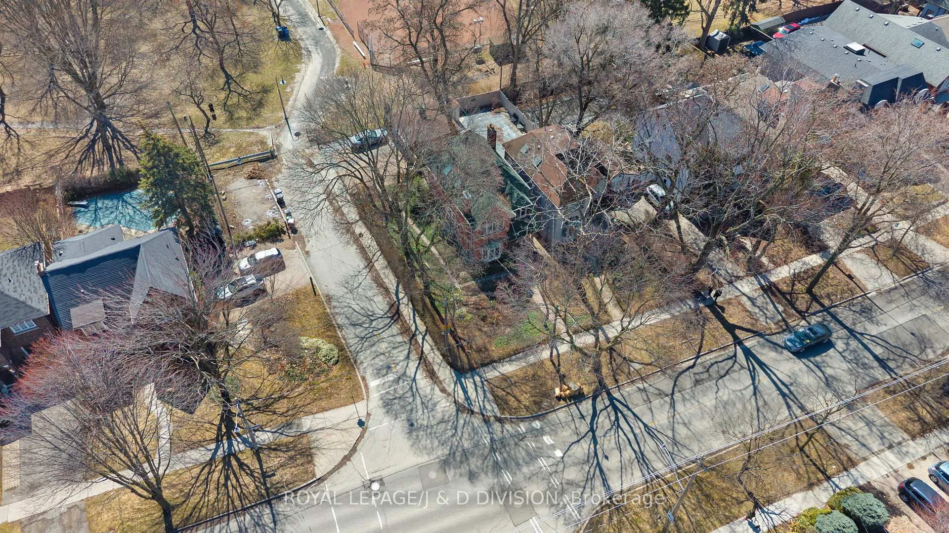 Photo 43 of 77 Chaplin Crescent, Toronto, Yonge-Eglinton — HOMEH
