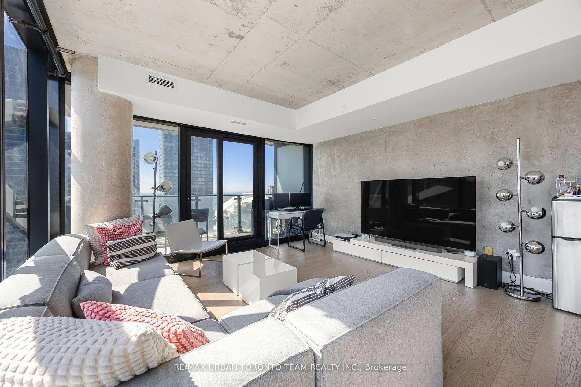 Photo 1 of Unit 2804, 224 King Street W, Toronto, Waterfront Communities — HOMEH