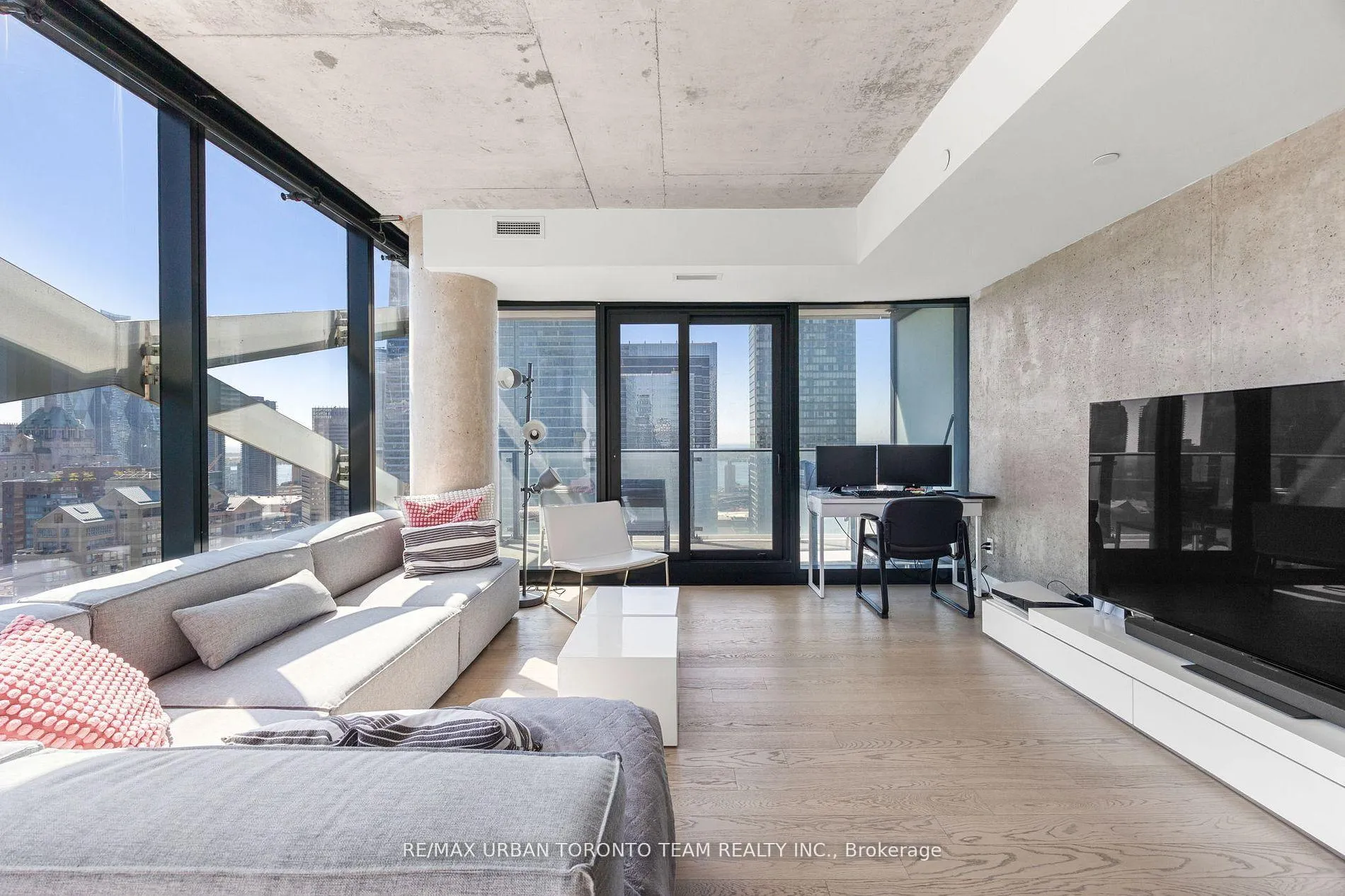 Photo 9 of Unit 2804, 224 King Street W, Toronto, Waterfront Communities — HOMEH