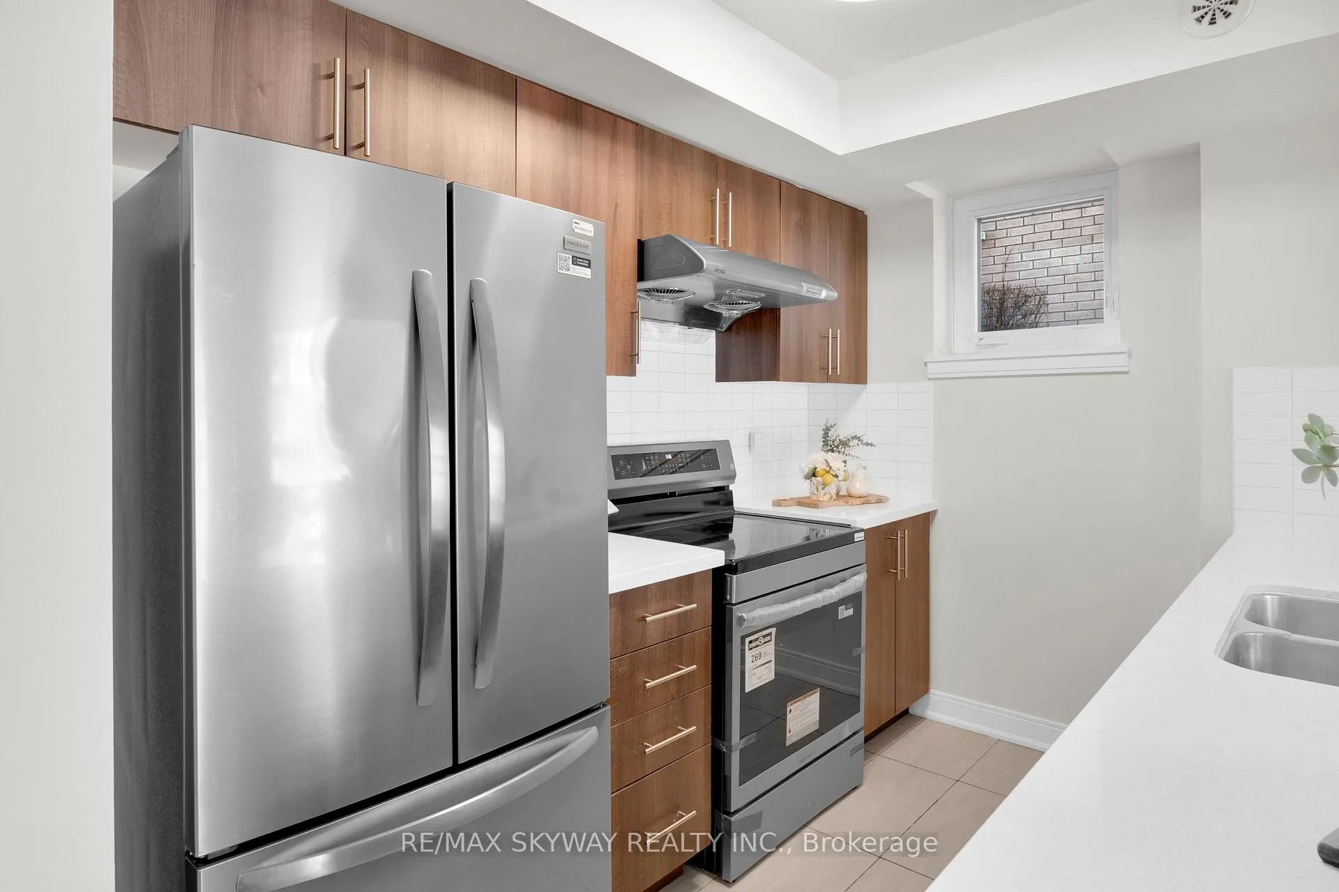 Photo 8 of Unit 85, 100 Dufay Road, Brampton, Northwest Brampton — HOMEH