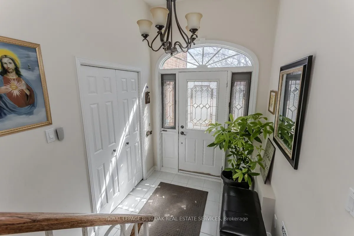 Photo 4 of 2074 Mountain Grove Avenue, Burlington, Mountainside — HOMEH