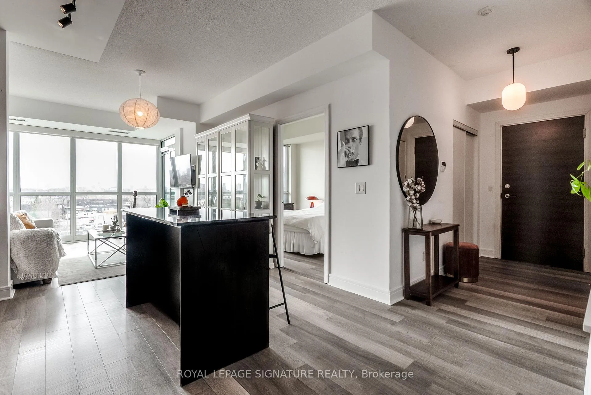Photo 5 of Unit 515, 35 Brian Peck Crescent, Toronto, Leaside — HOMEH