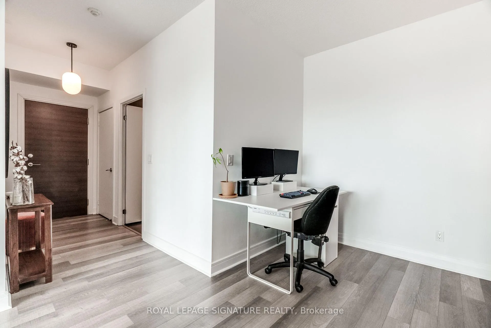 Photo 13 of Unit 515, 35 Brian Peck Crescent, Toronto, Leaside — HOMEH