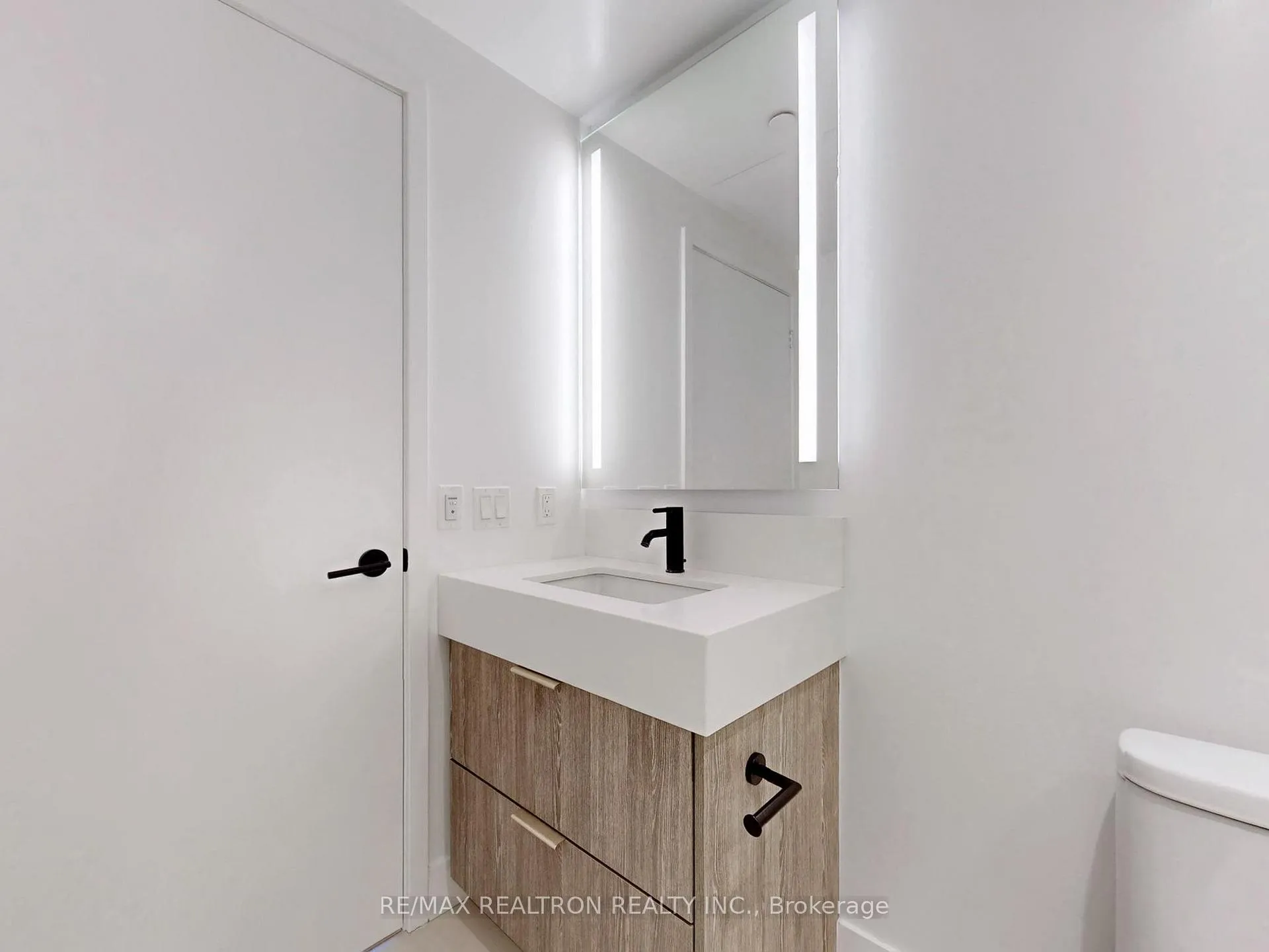 Photo 11 of Unit 520, 308 Jarvis Street, Toronto, Church-Yonge Corridor — HOMEH