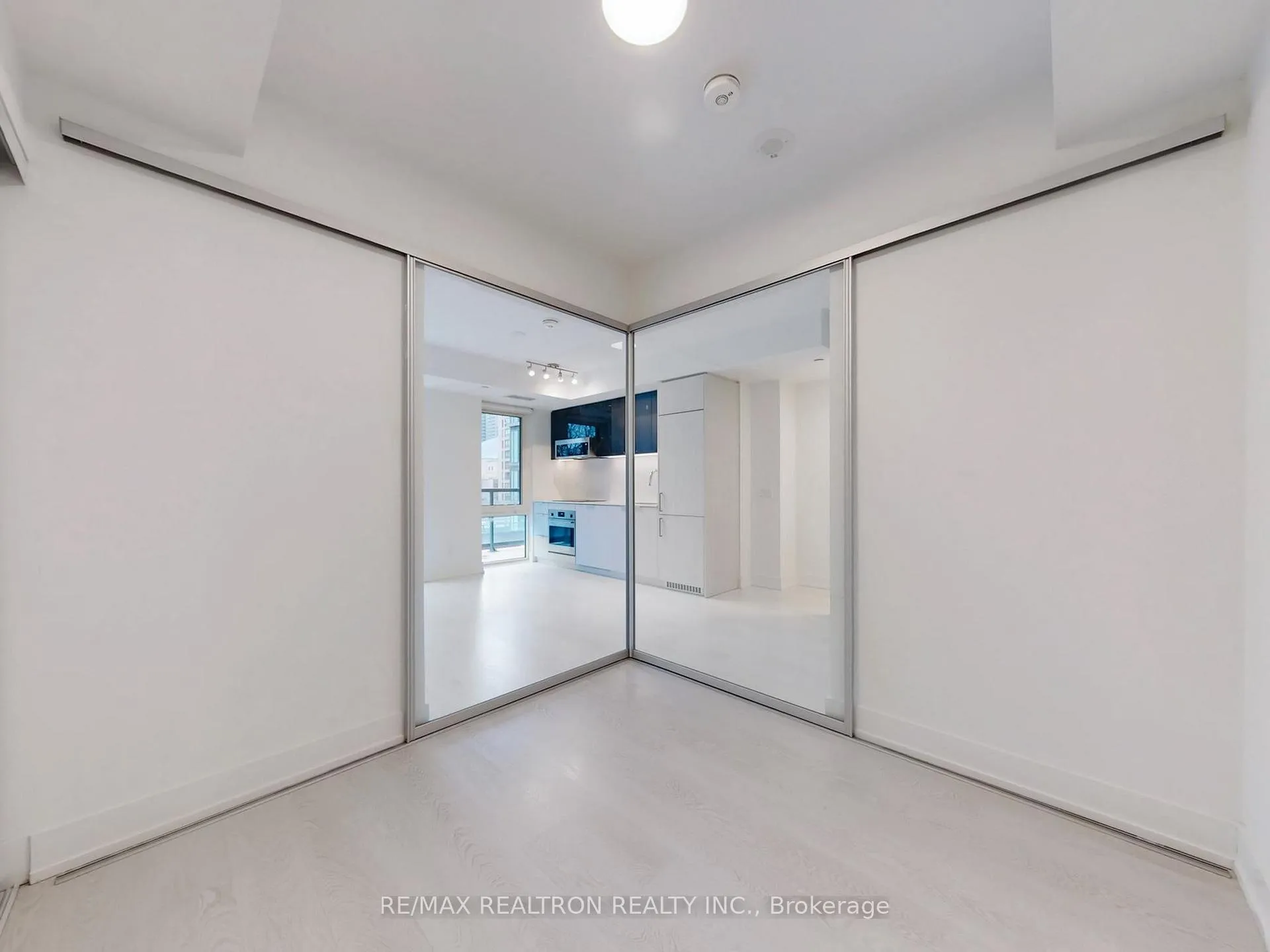 Photo 12 of Unit 520, 308 Jarvis Street, Toronto, Church-Yonge Corridor — HOMEH