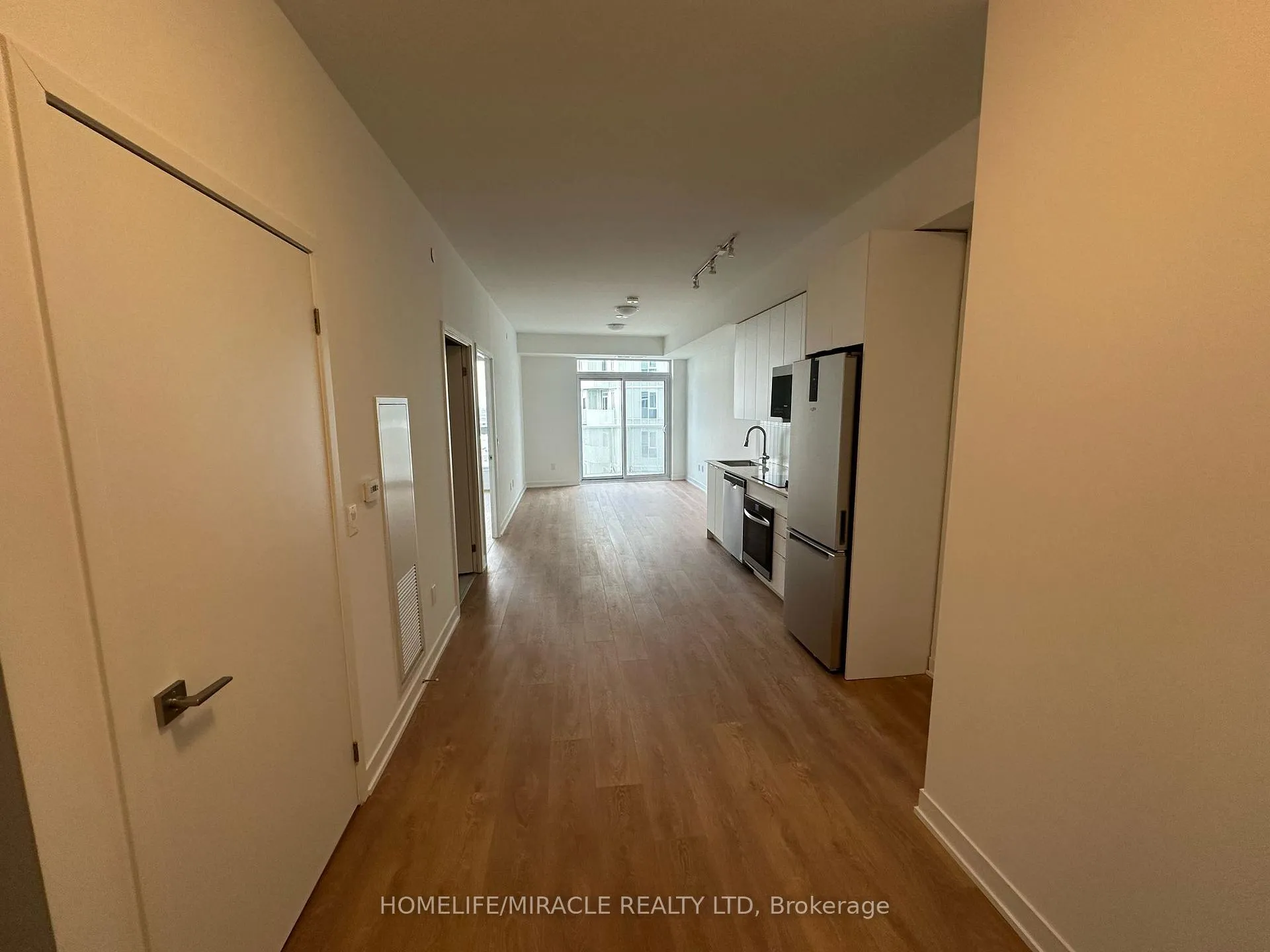 Photo 2 of Unit 2431, 498 Caldari Road, Vaughan, Concord — HOMEH