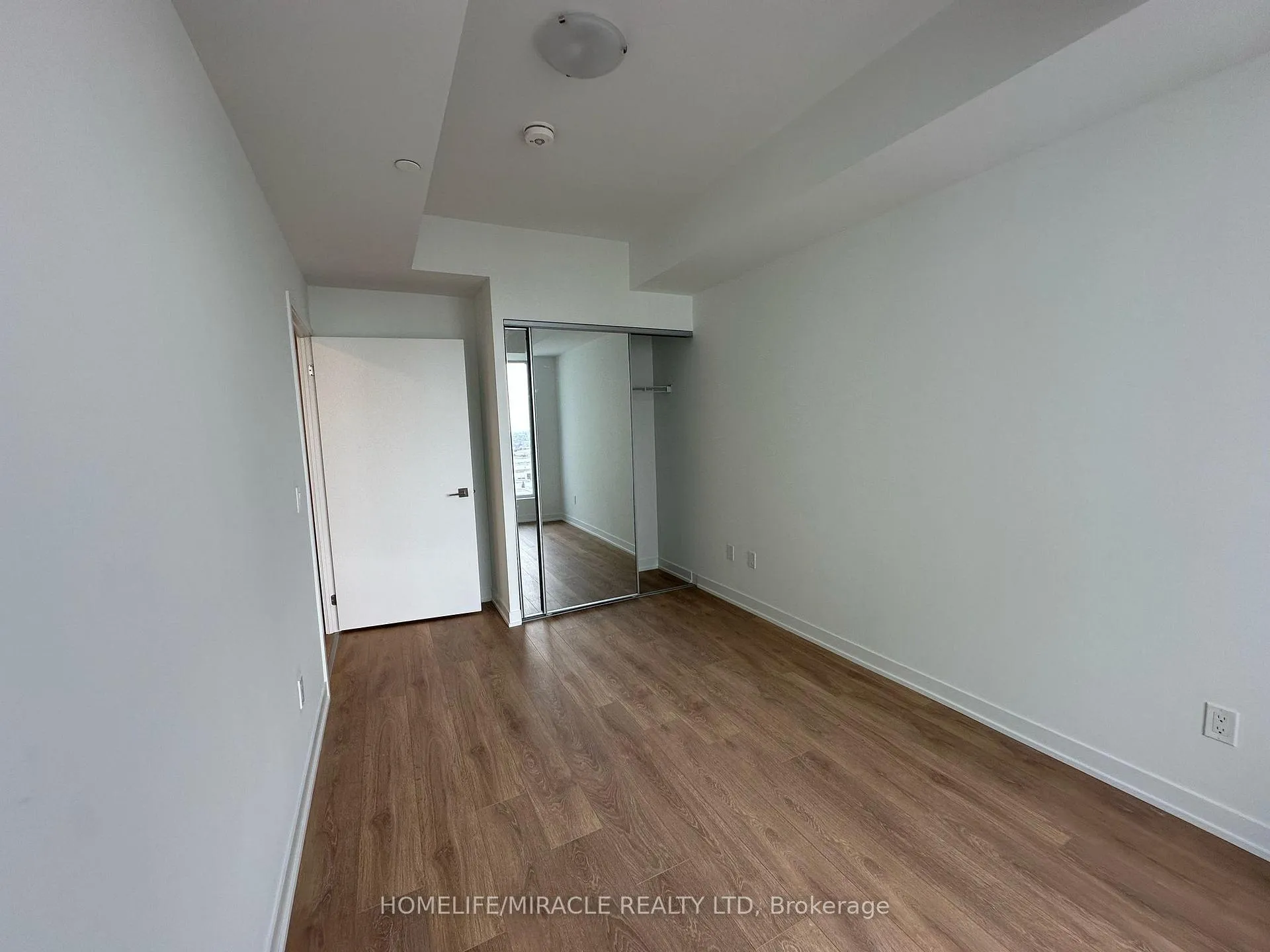 Photo 14 of Unit 2431, 498 Caldari Road, Vaughan, Concord — HOMEH
