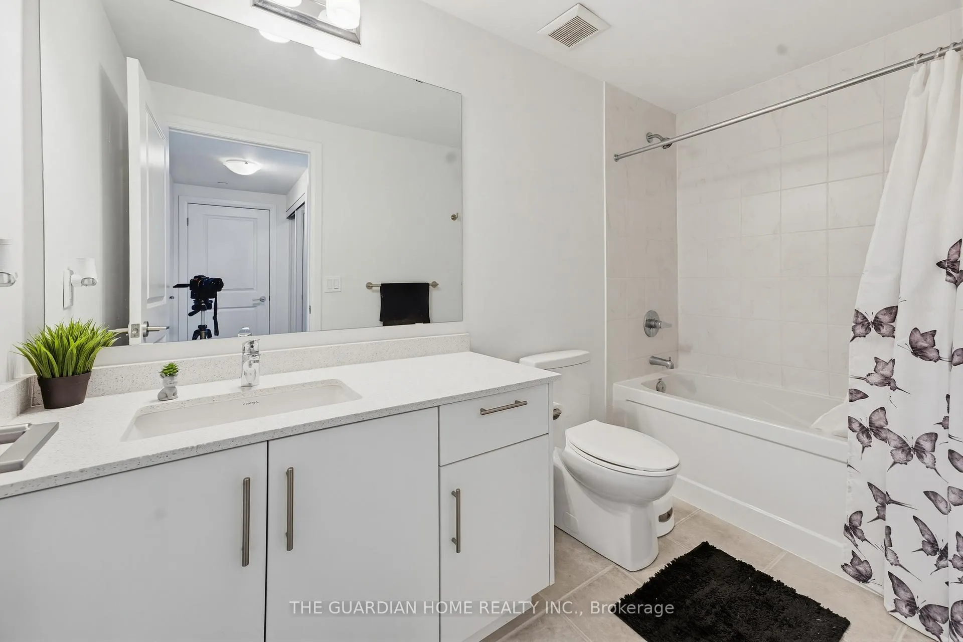 Photo 12 of Unit 201, 95 Attmar Drive, Brampton, Bram East — HOMEH