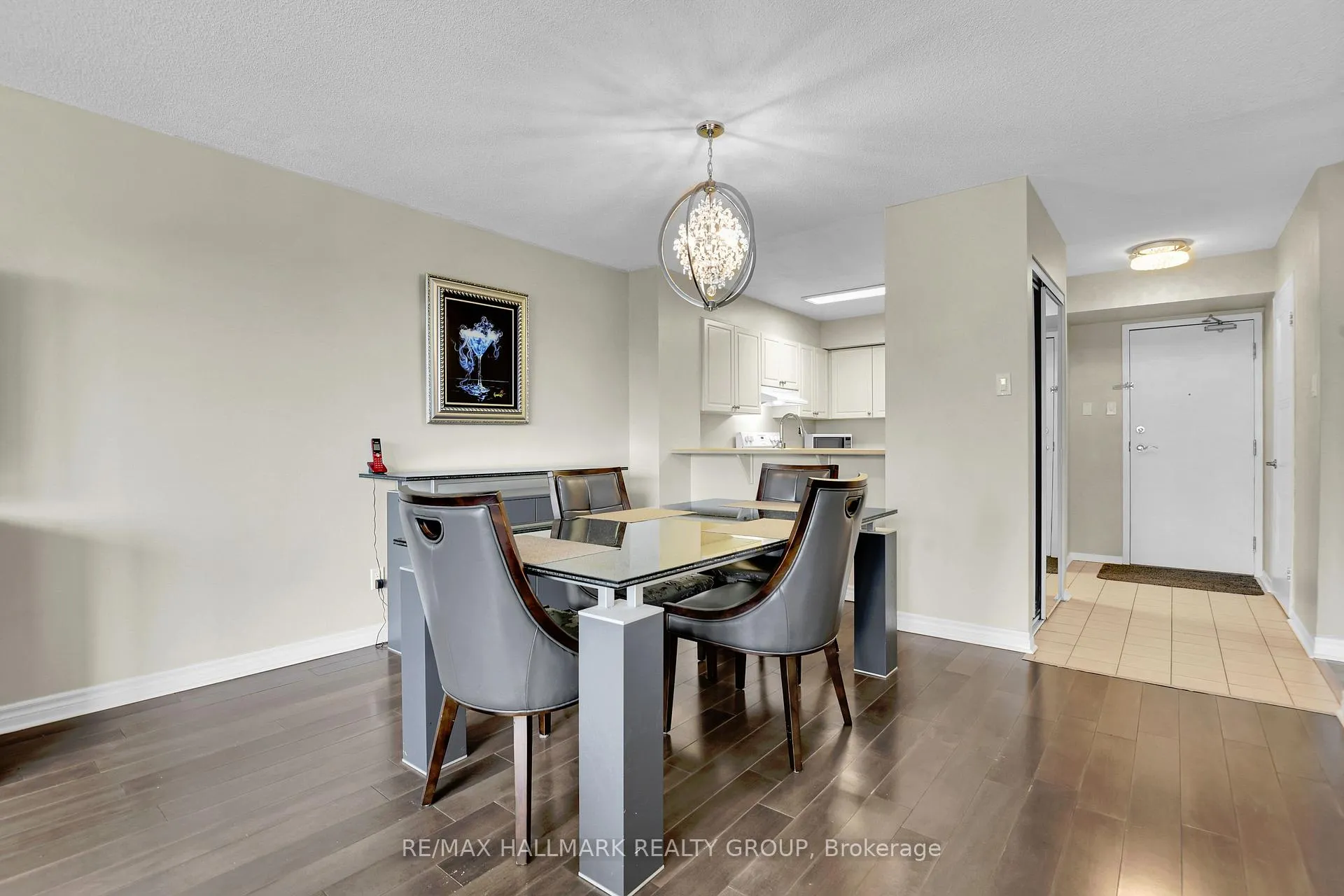 Photo 17 of Unit 503, 545 St Laurent Boulevard, Ottawa, Viscount Alexander Park — HOMEH