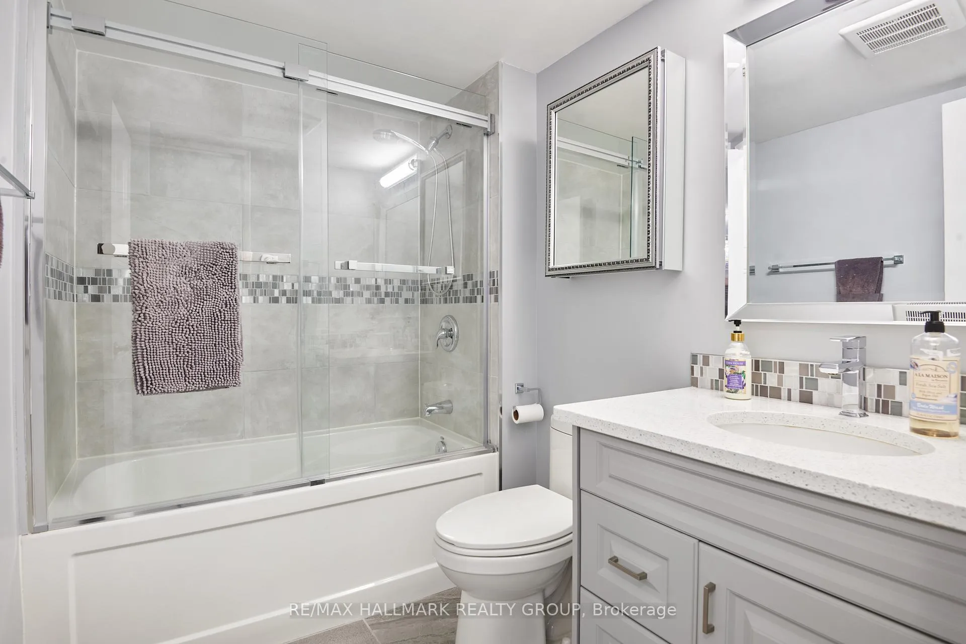 Photo 29 of Unit 503, 545 St Laurent Boulevard, Ottawa, Viscount Alexander Park — HOMEH