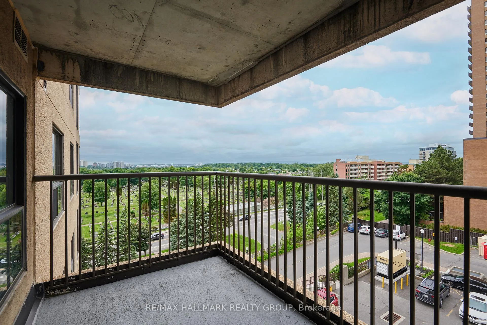 Photo 31 of Unit 503, 545 St Laurent Boulevard, Ottawa, Viscount Alexander Park — HOMEH