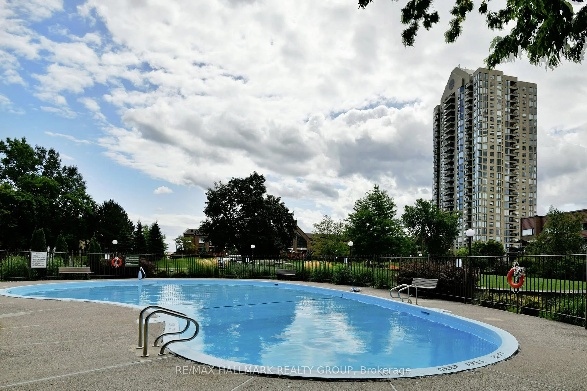 Photo 47 of Unit 503, 545 St Laurent Boulevard, Ottawa, Viscount Alexander Park — HOMEH