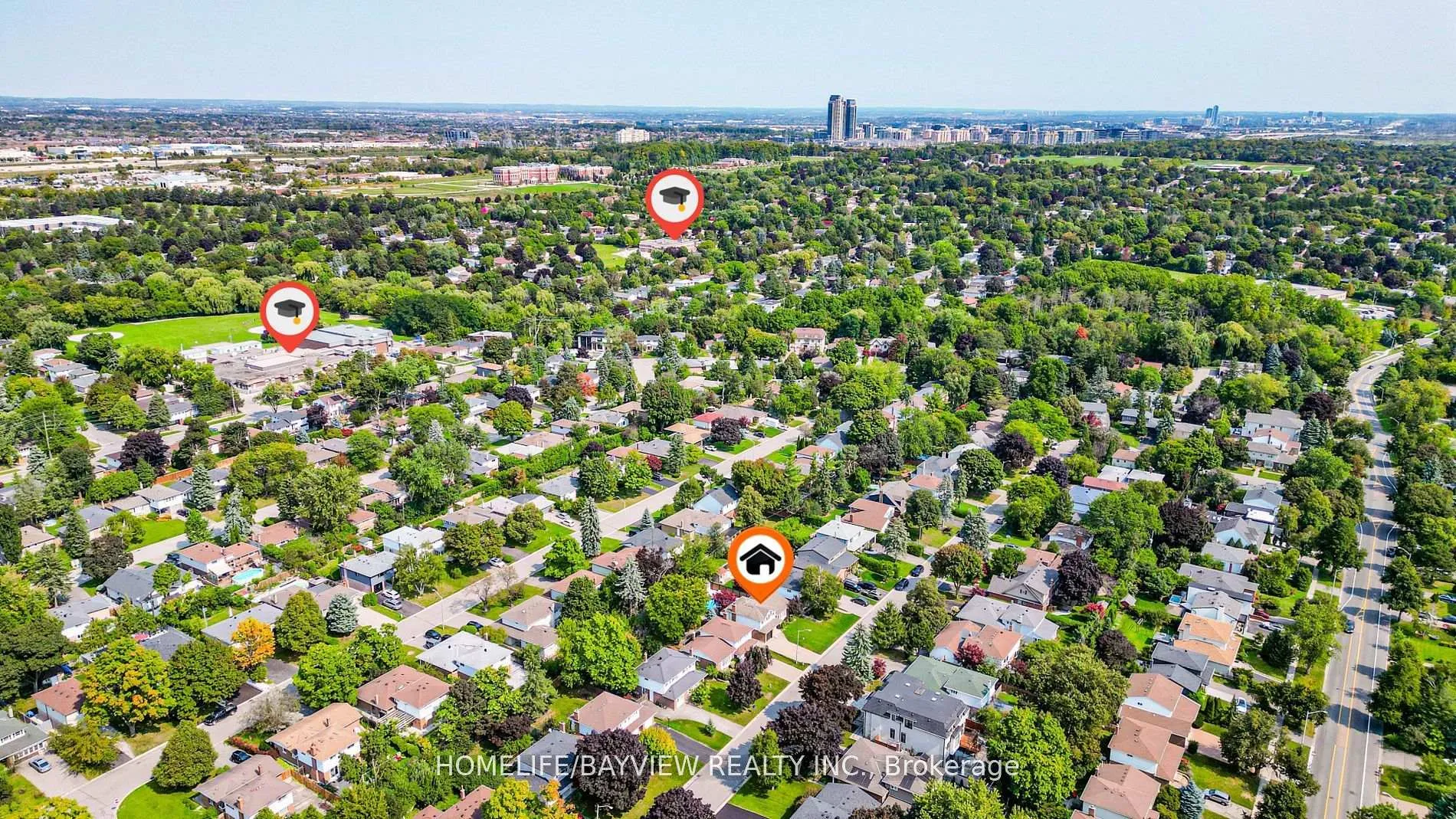 Photo 6 of 32 Silver Aspen Drive, Markham, Royal Orchard — HOMEH