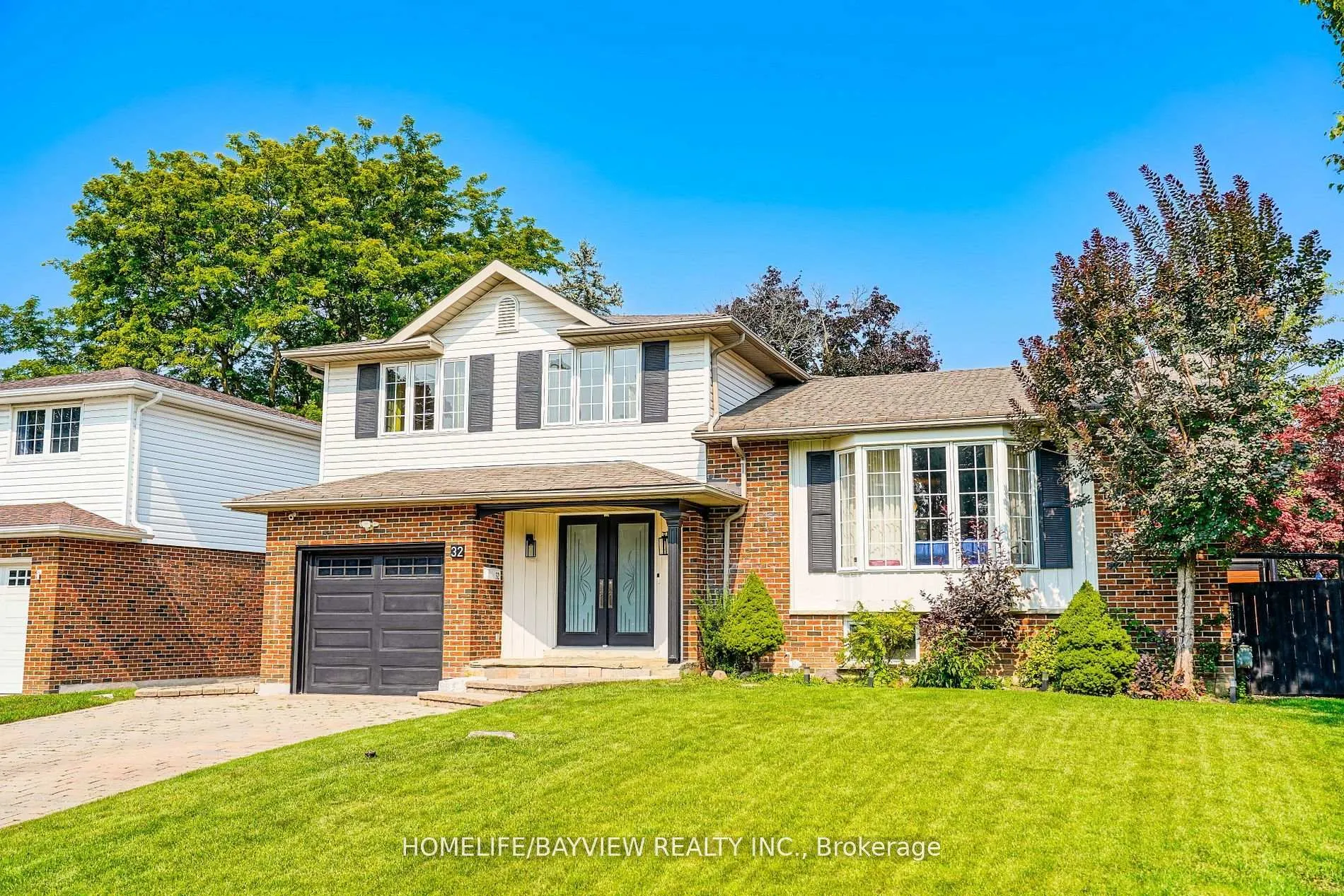 Photo 8 of 32 Silver Aspen Drive, Markham, Royal Orchard — HOMEH