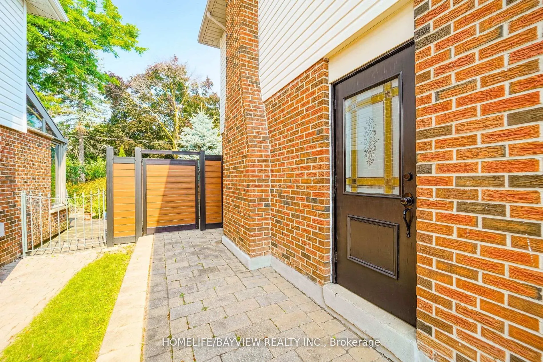Photo 11 of 32 Silver Aspen Drive, Markham, Royal Orchard — HOMEH