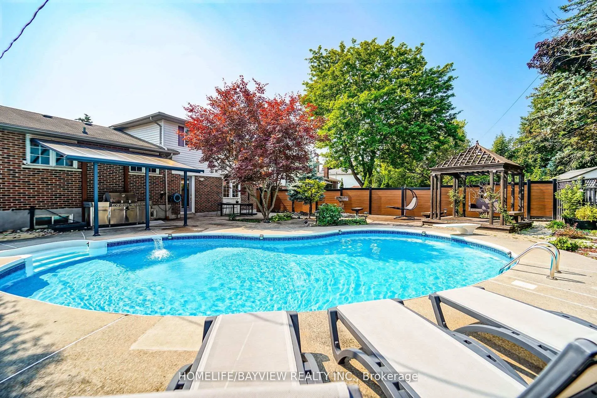 Photo 18 of 32 Silver Aspen Drive, Markham, Royal Orchard — HOMEH