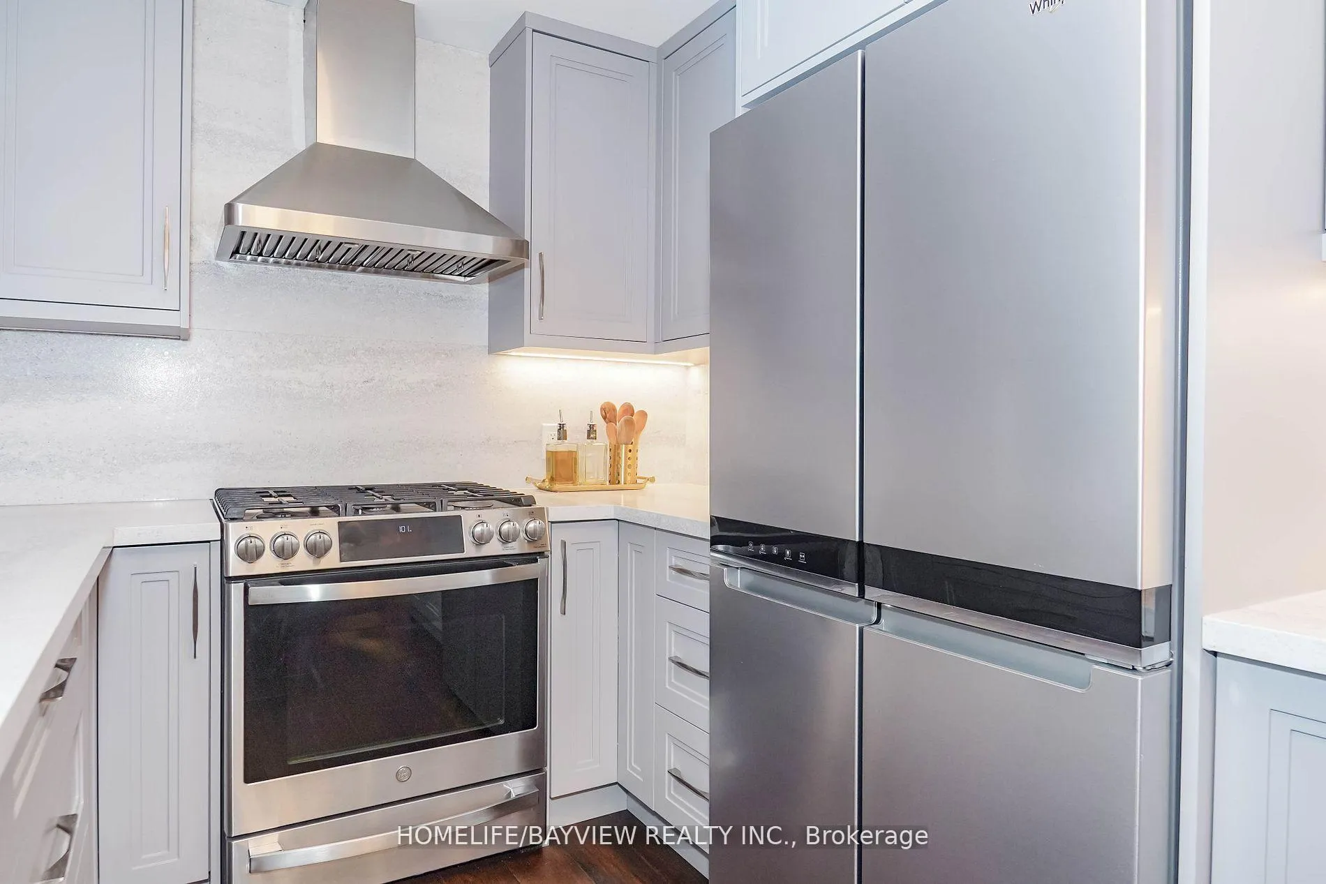 Photo 30 of 32 Silver Aspen Drive, Markham, Royal Orchard — HOMEH