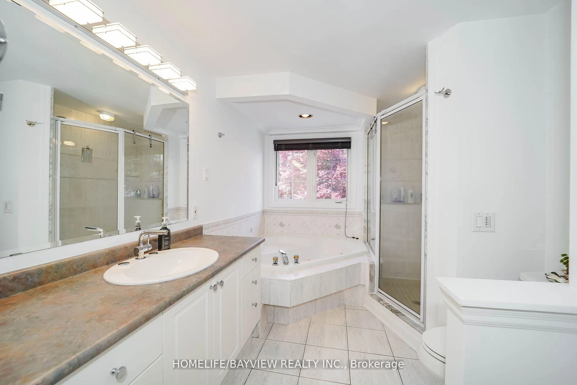 Photo 36 of 32 Silver Aspen Drive, Markham, Royal Orchard — HOMEH
