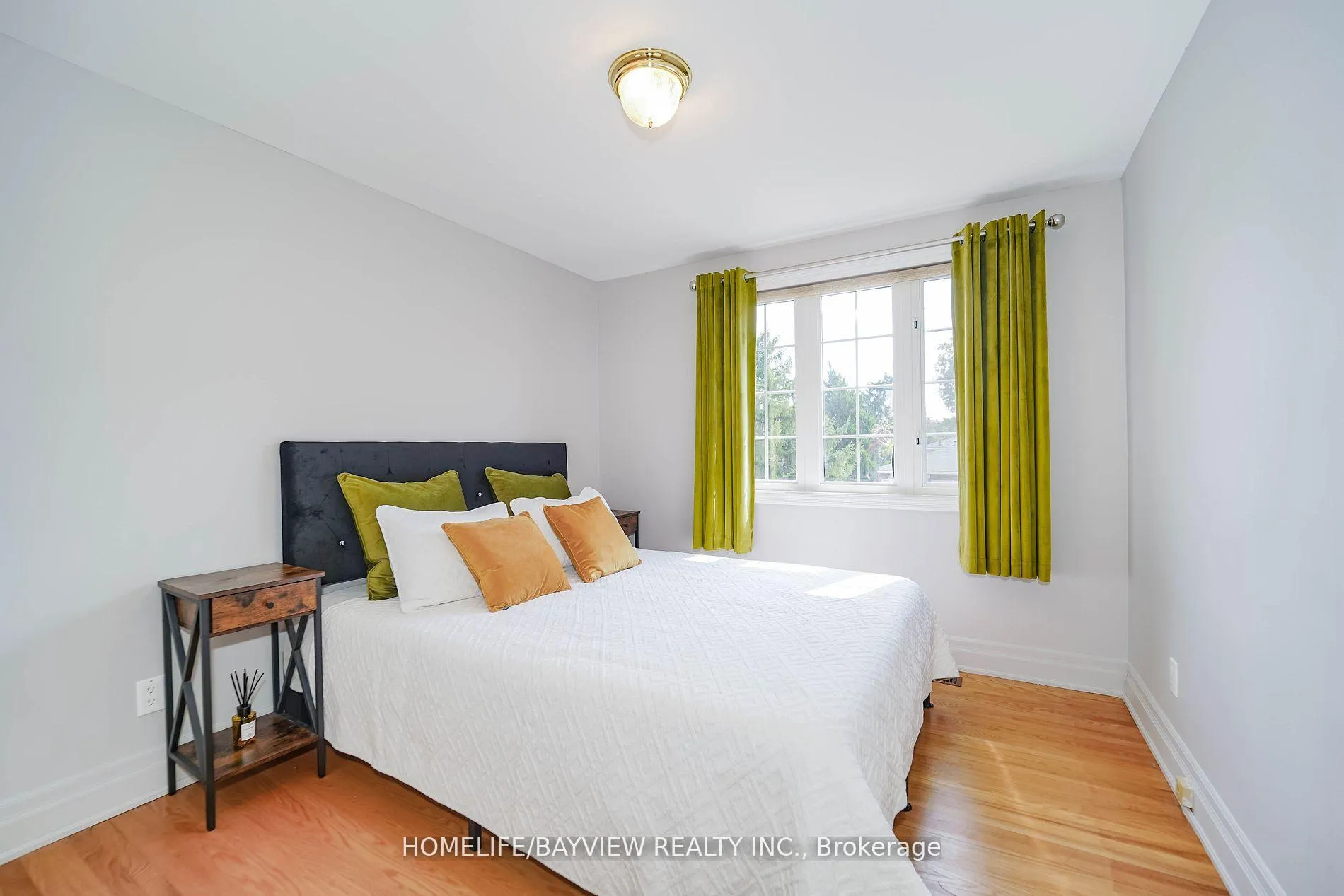 Photo 44 of 32 Silver Aspen Drive, Markham, Royal Orchard — HOMEH
