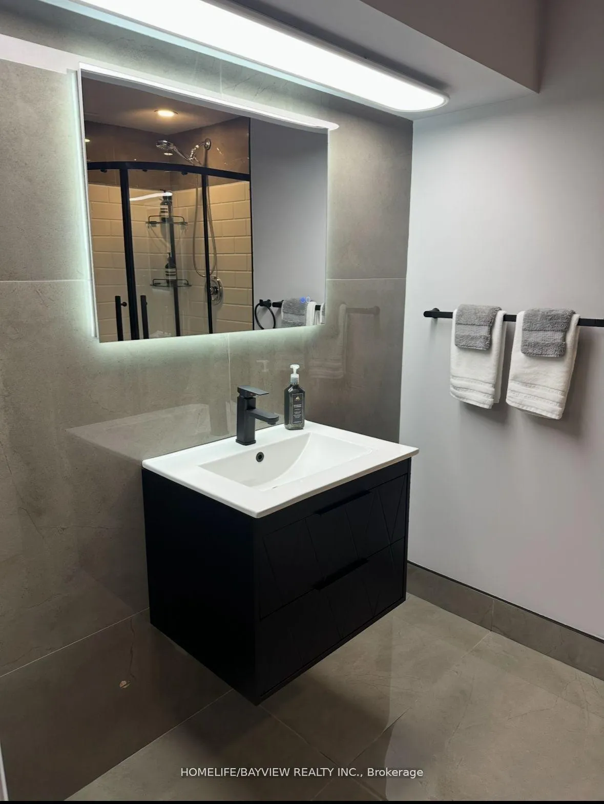 Photo 48 of 32 Silver Aspen Drive, Markham, Royal Orchard — HOMEH