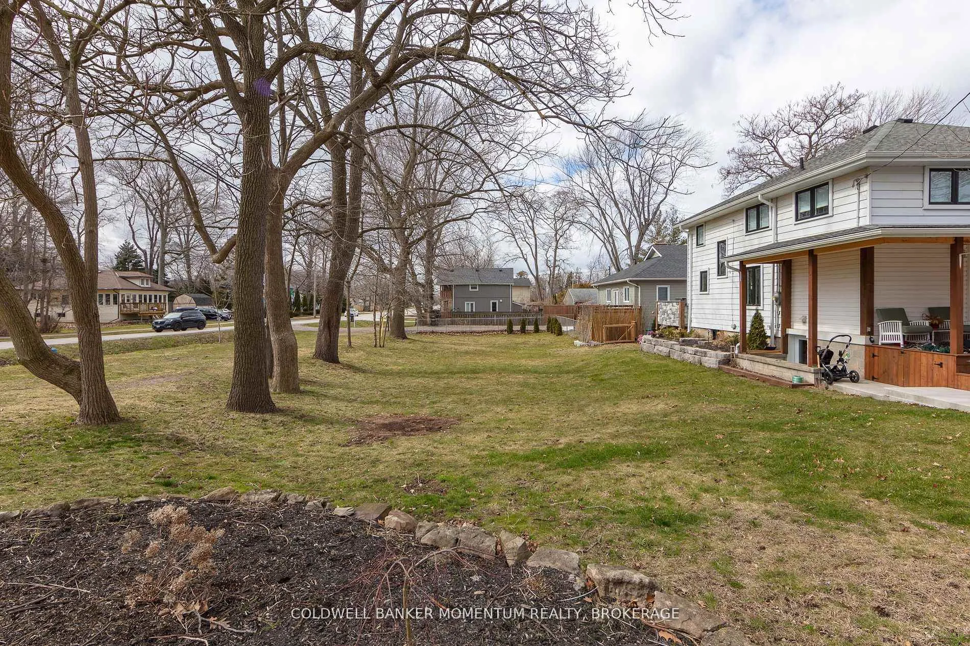 Photo 3 of 10A Betts Avenue, Grimsby, Grimsby Beach — HOMEH