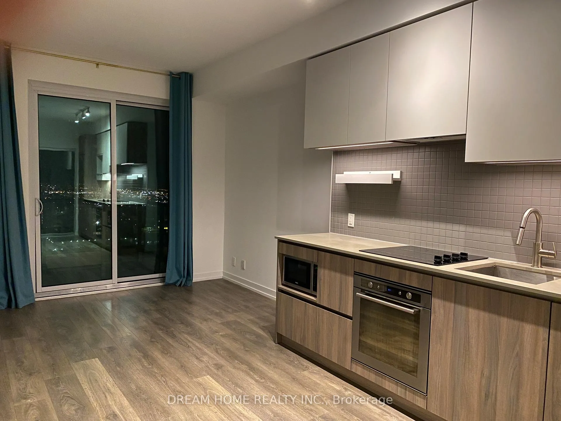 Photo 6 of Unit 2108, 950 Portage Parkway, Vaughan, Vaughan Corporate Centre — HOMEH