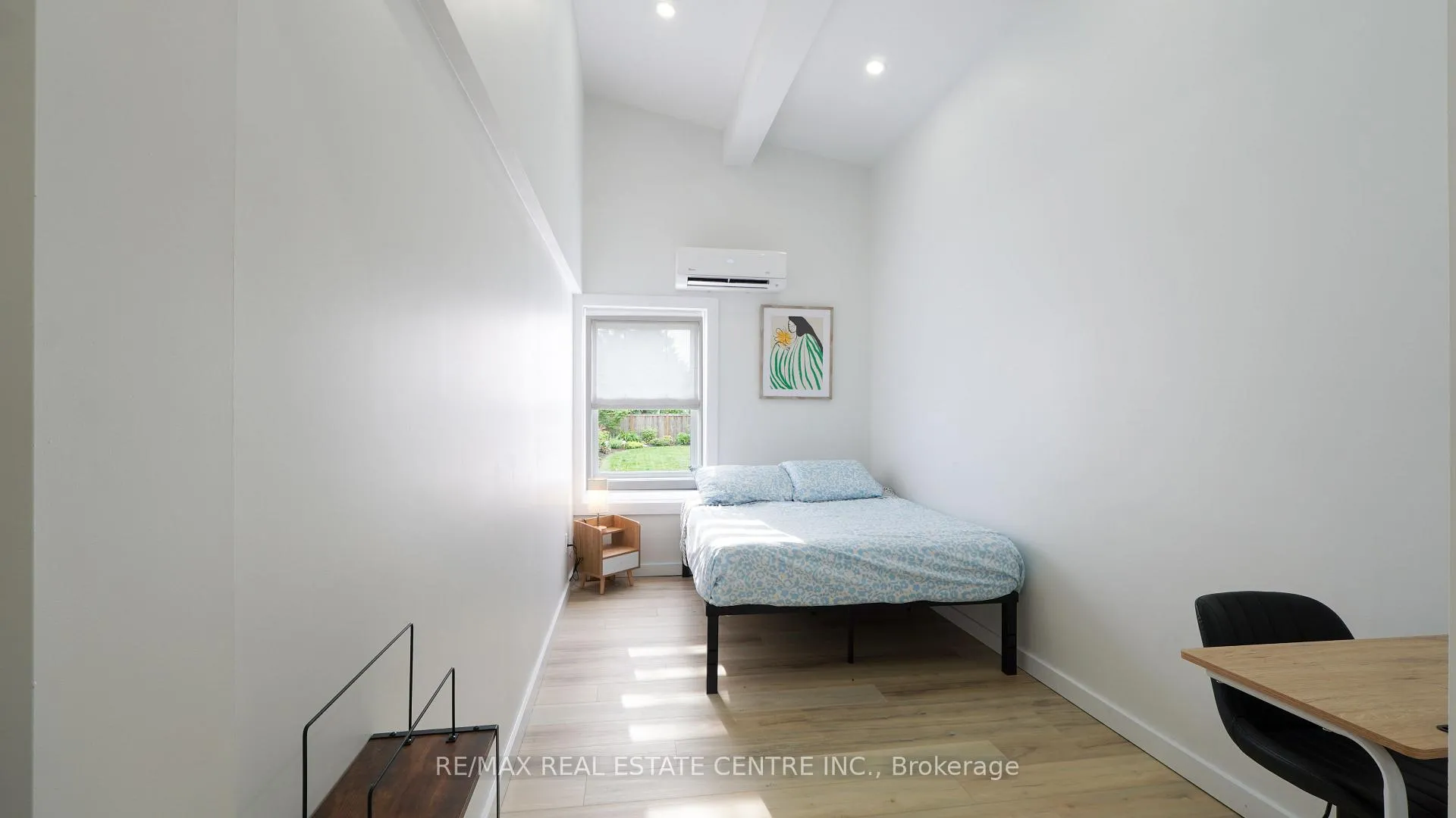 Photo 19 of 159 King Street, St. Clair — HOMEH