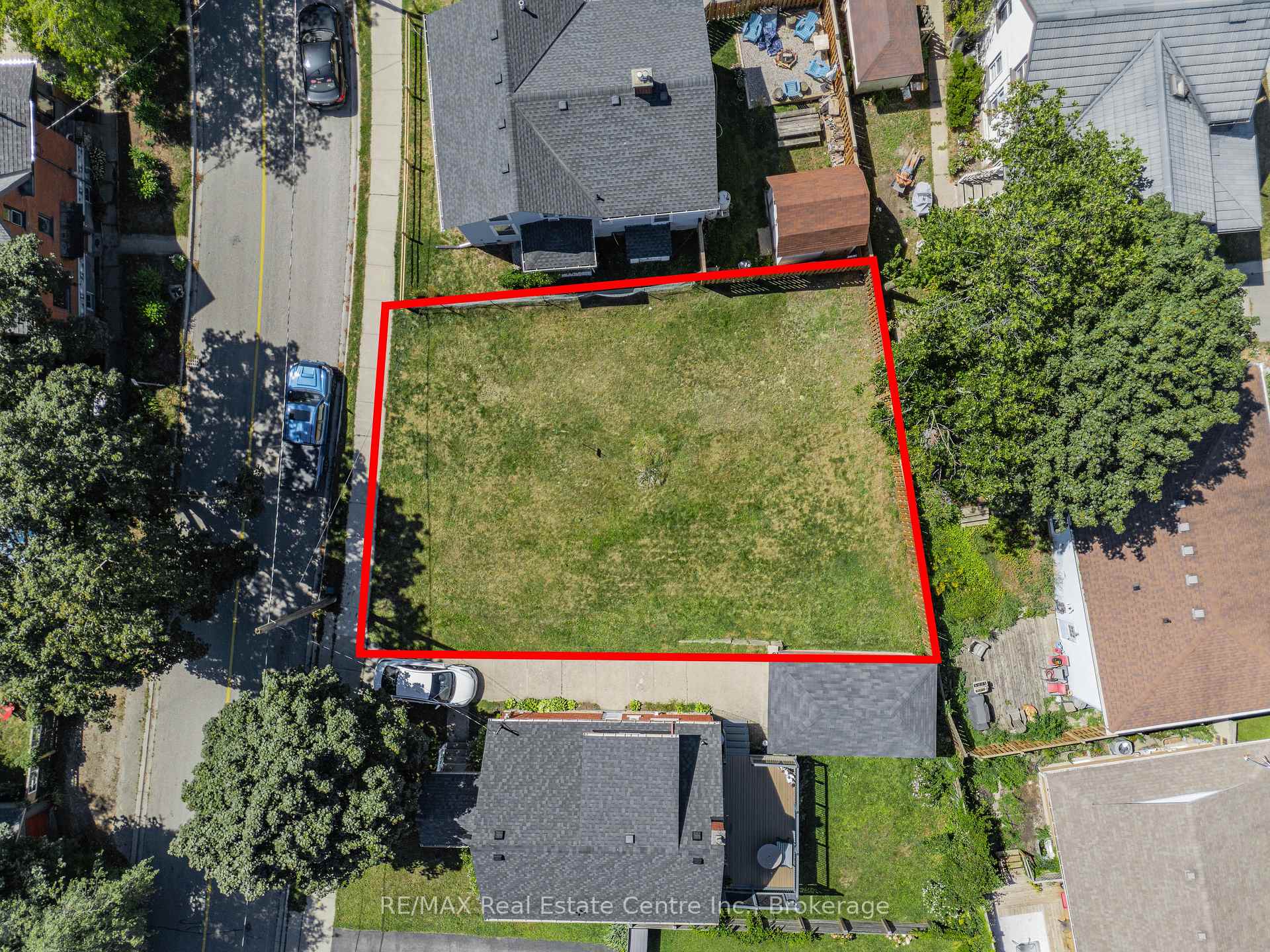 Photo 1 of 536 Duke Street W, Kitchener — HOMEH