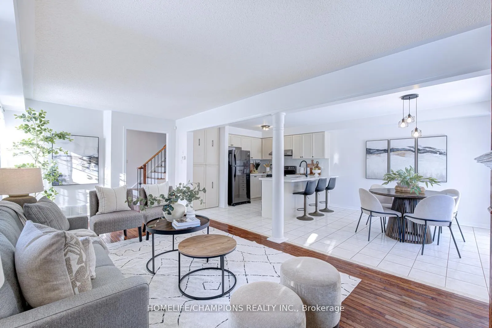 Photo 8 of 24 Juneau Crescent, Whitby, Taunton North — HOMEH
