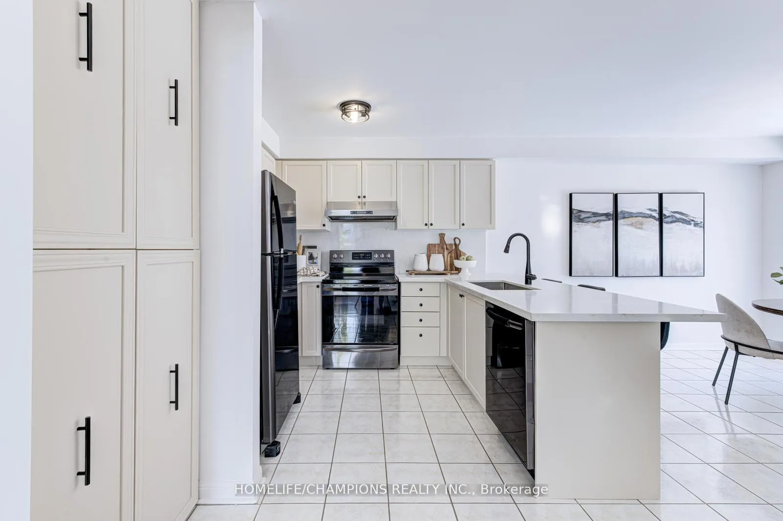 Photo 11 of 24 Juneau Crescent, Whitby, Taunton North — HOMEH