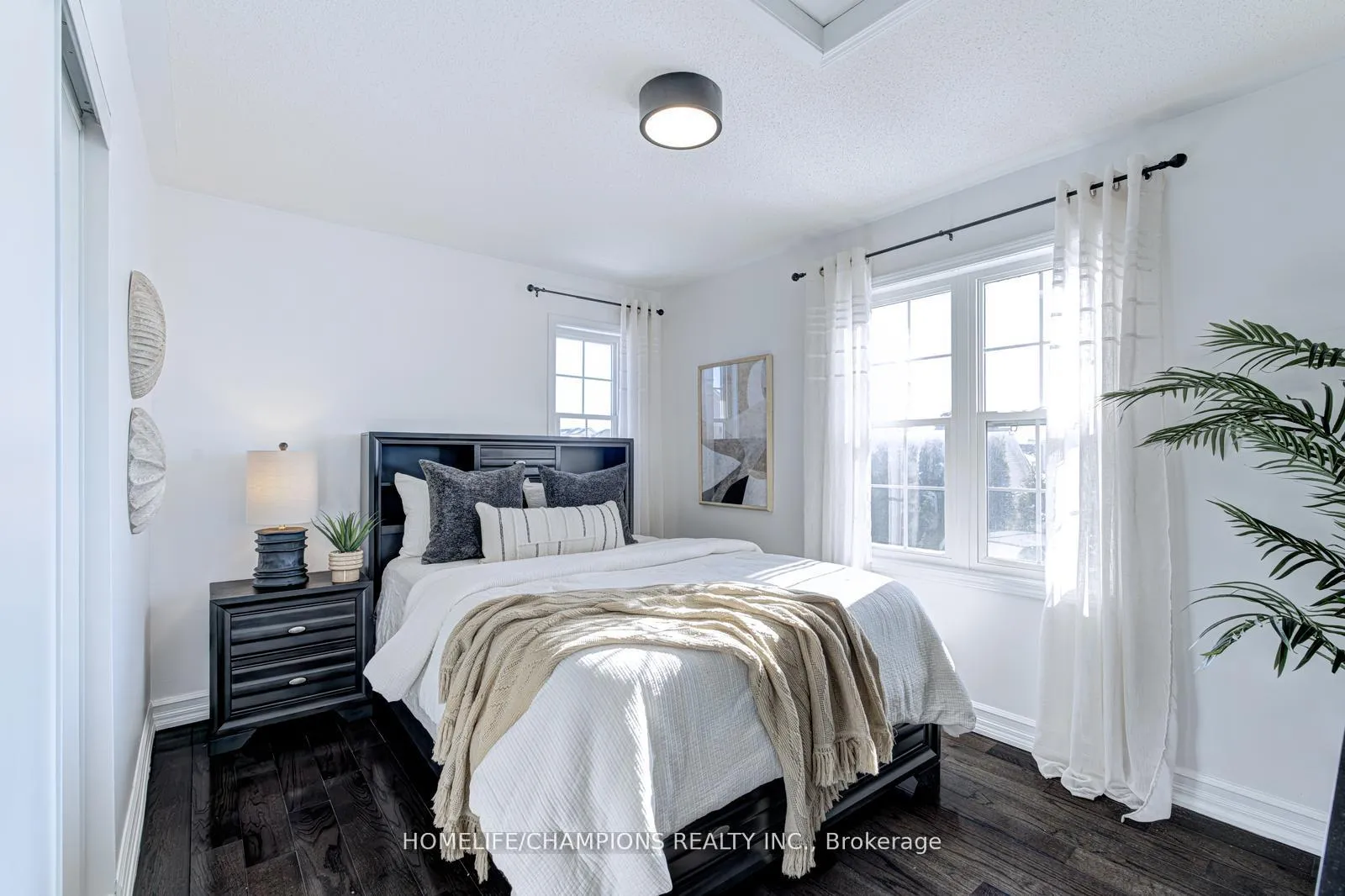 Photo 28 of 24 Juneau Crescent, Whitby, Taunton North — HOMEH