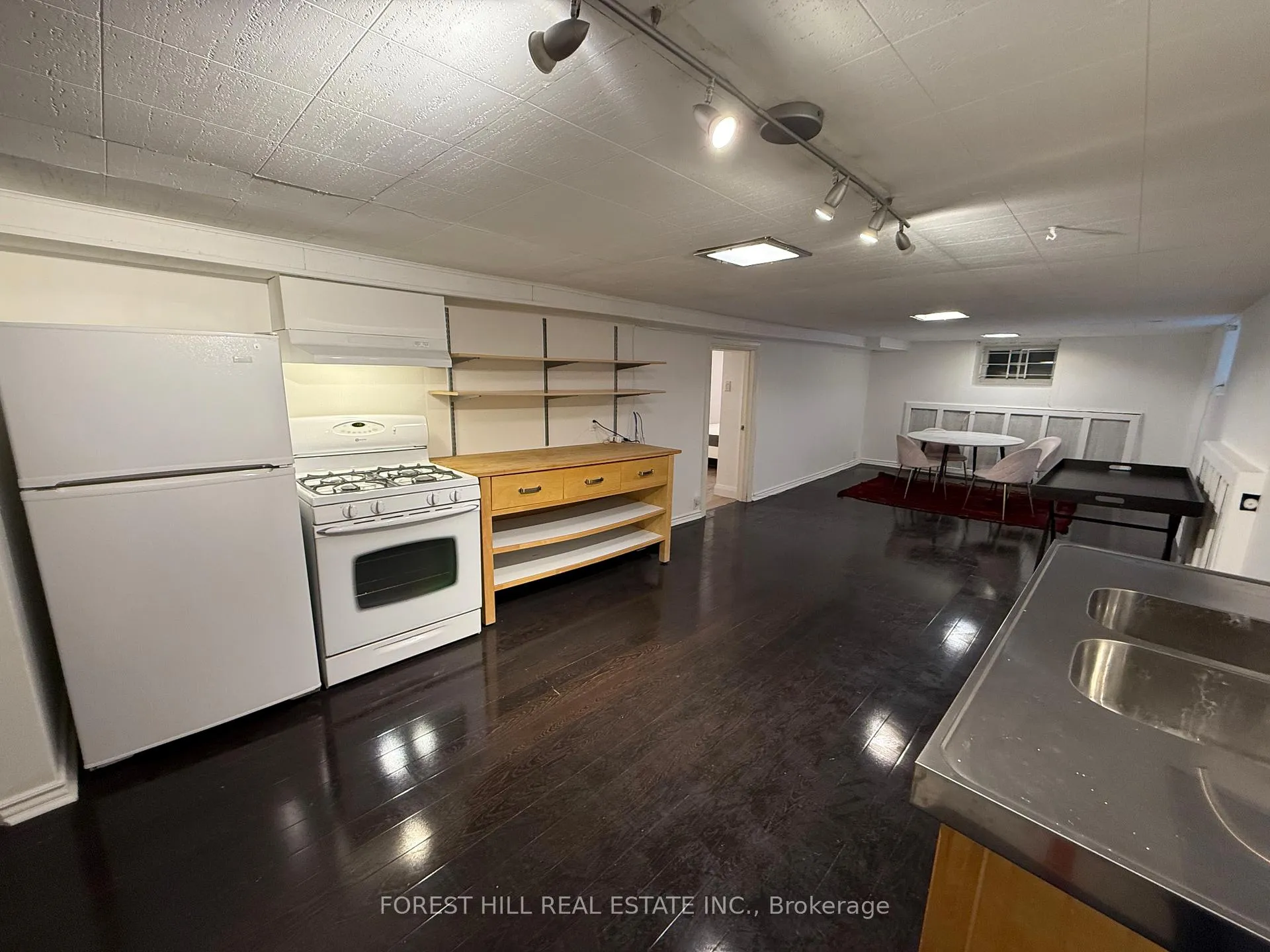 Photo 6 of Unit Lower, 17 Braemar Avenue, Toronto, Yonge-Eglinton — HOMEH