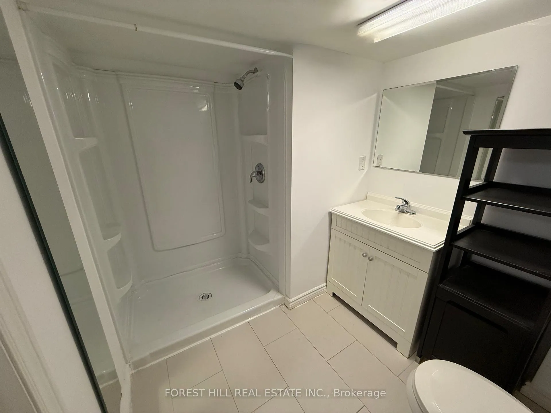 Photo 11 of Unit Lower, 17 Braemar Avenue, Toronto, Yonge-Eglinton — HOMEH