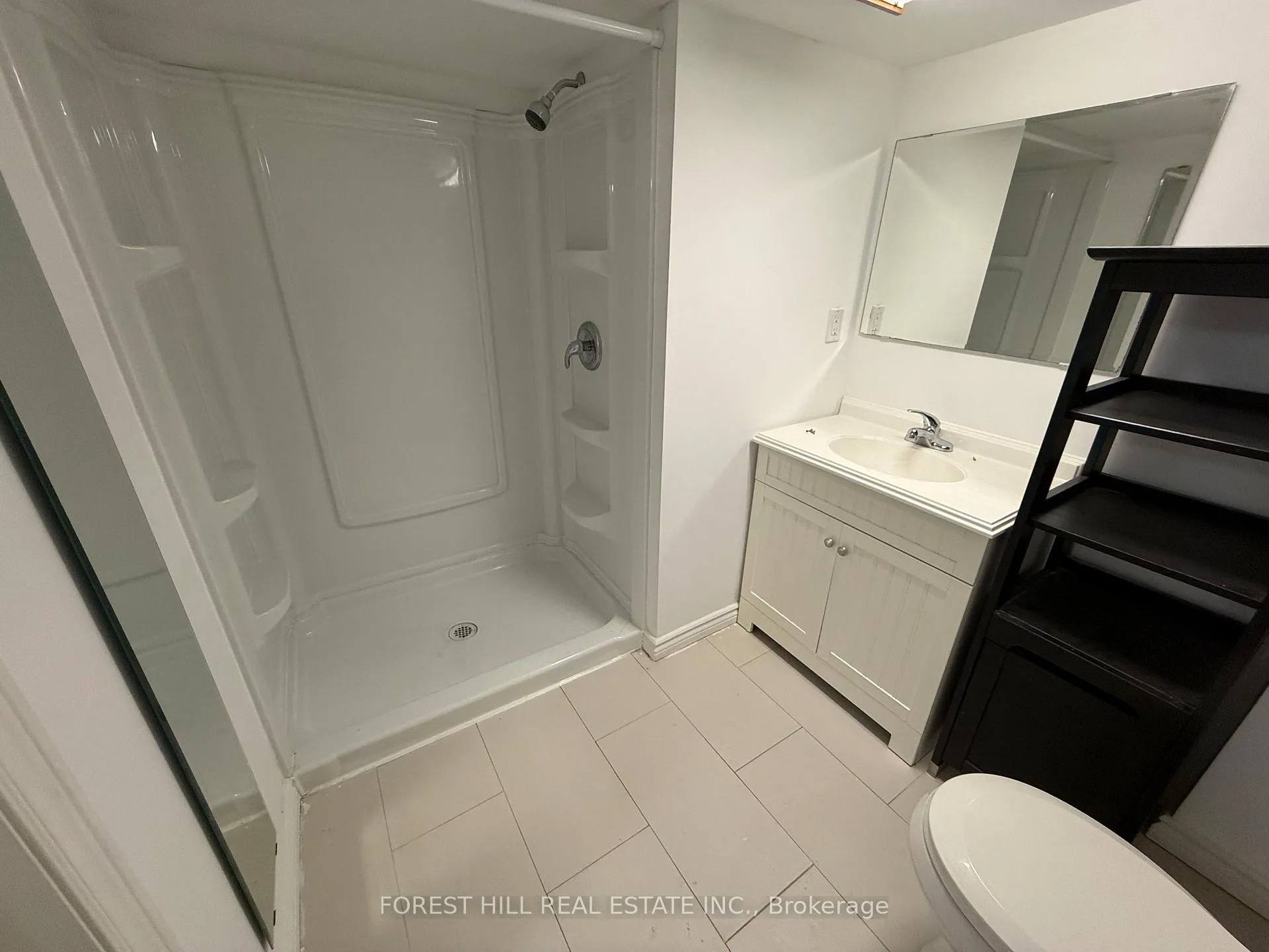 Photo 12 of Unit Lower, 17 Braemar Avenue, Toronto, Yonge-Eglinton — HOMEH