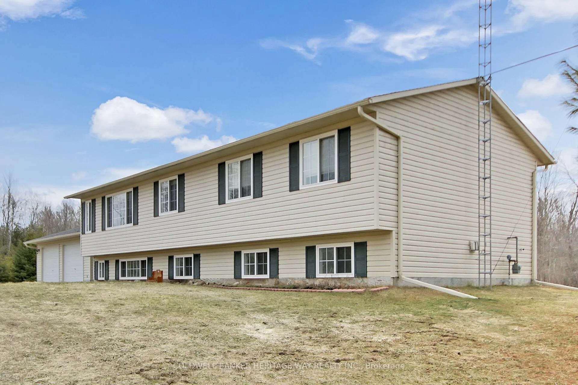 Photo 2 of 1065 Ford Road, Beckwith, Beckwith Twp — HOMEH