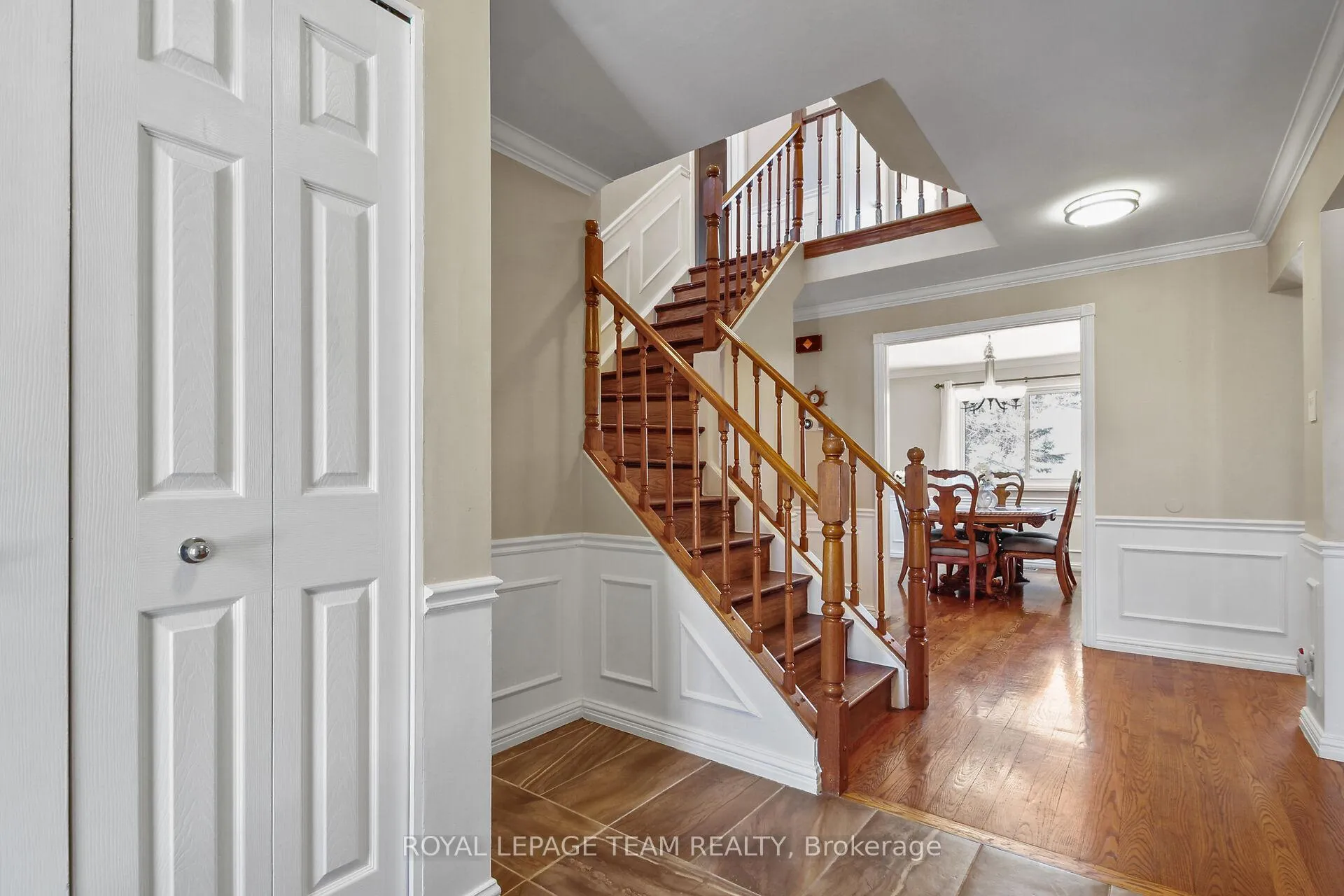 Photo 4 of 8 Huntsman Crescent, Ottawa, Kanata - Bridlewood — HOMEH