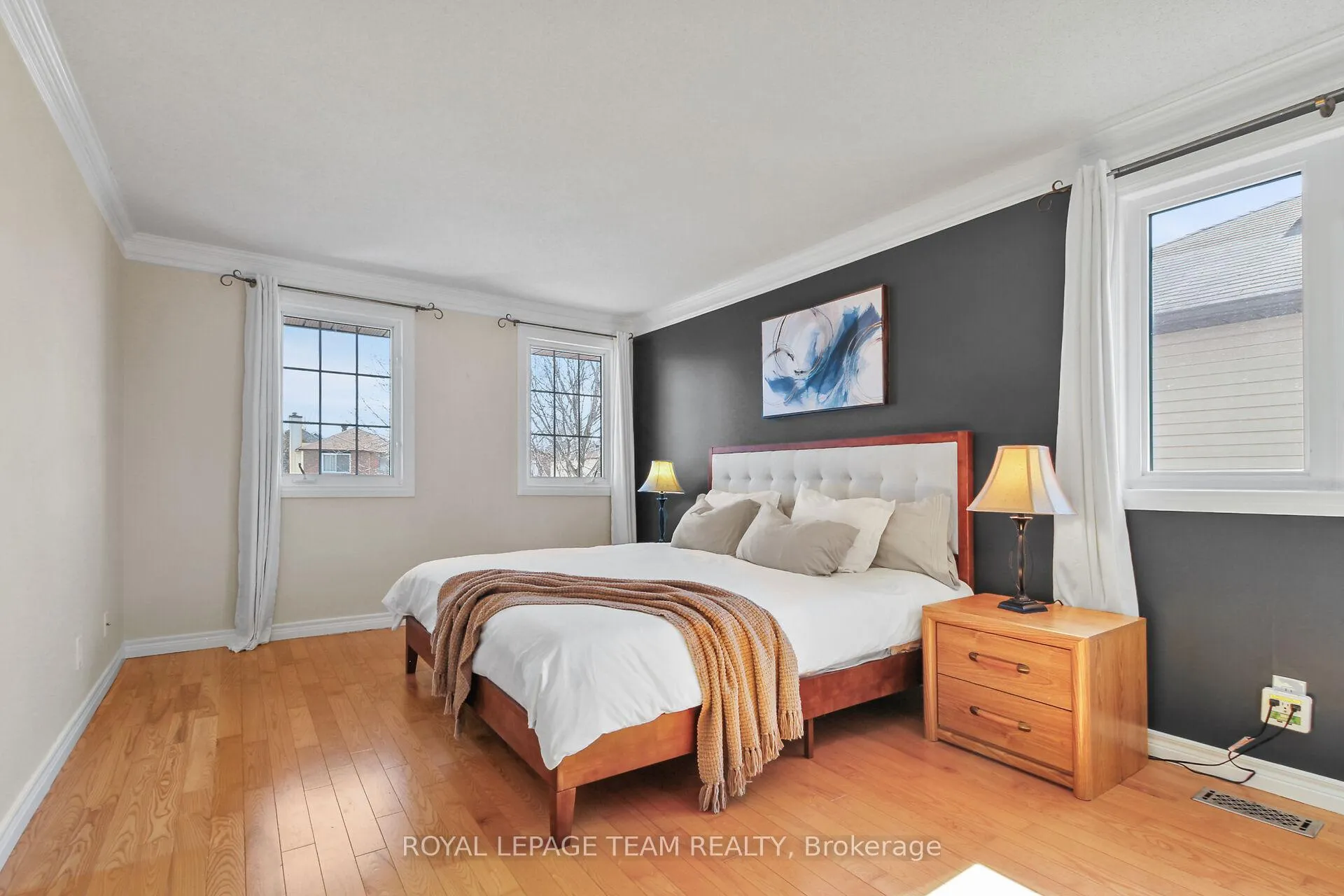 Photo 18 of 8 Huntsman Crescent, Ottawa, Kanata - Bridlewood — HOMEH