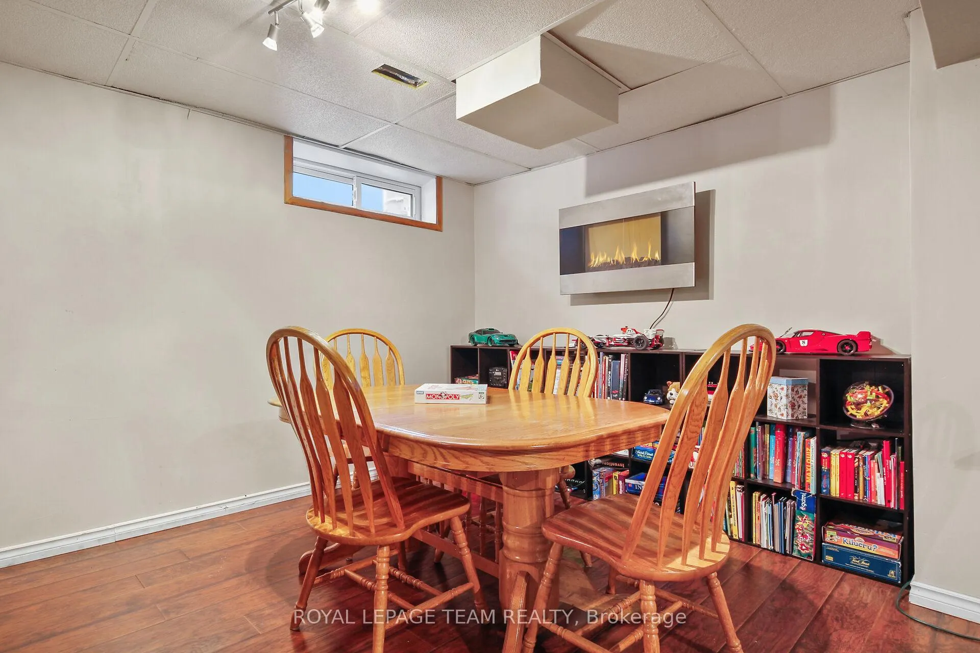 Photo 31 of 8 Huntsman Crescent, Ottawa, Kanata - Bridlewood — HOMEH