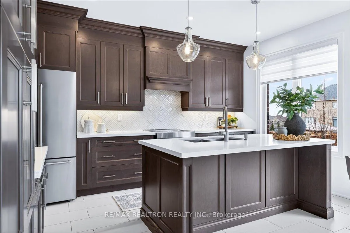 Photo 20 of 1952 Queensbury Drive, Oshawa, Taunton — HOMEH