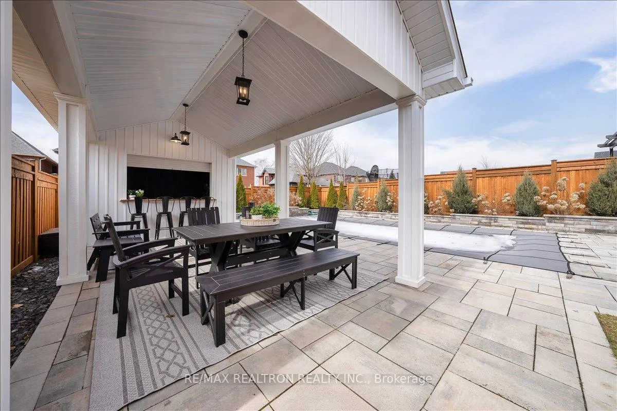 Photo 45 of 1952 Queensbury Drive, Oshawa, Taunton — HOMEH