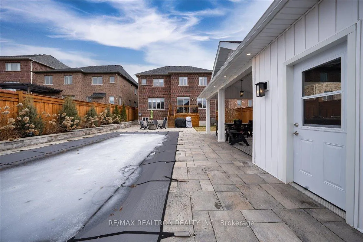 Photo 48 of 1952 Queensbury Drive, Oshawa, Taunton — HOMEH