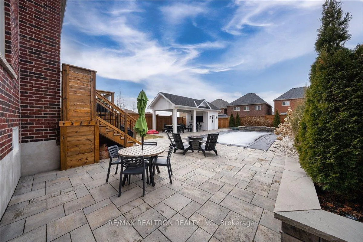 Photo 49 of 1952 Queensbury Drive, Oshawa, Taunton — HOMEH