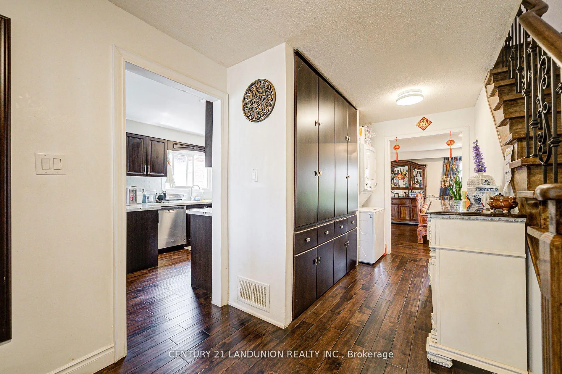 Photo 4 of 183 Willowbrook Road, Markham, Aileen-Willowbrook — HOMEH