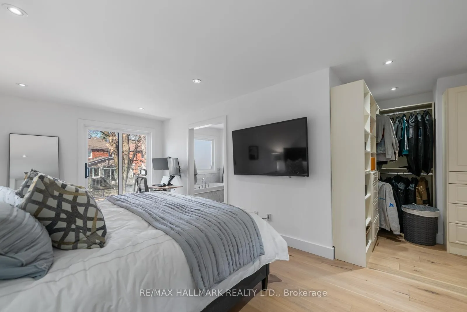 Photo 22 of 148 Cranbrooke Avenue, Toronto, Lawrence Park North — HOMEH