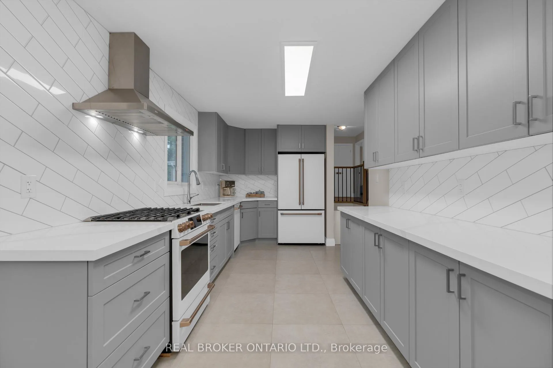 Photo 9 of 17 Locke Avenue, Clearview, Stayner — HOMEH