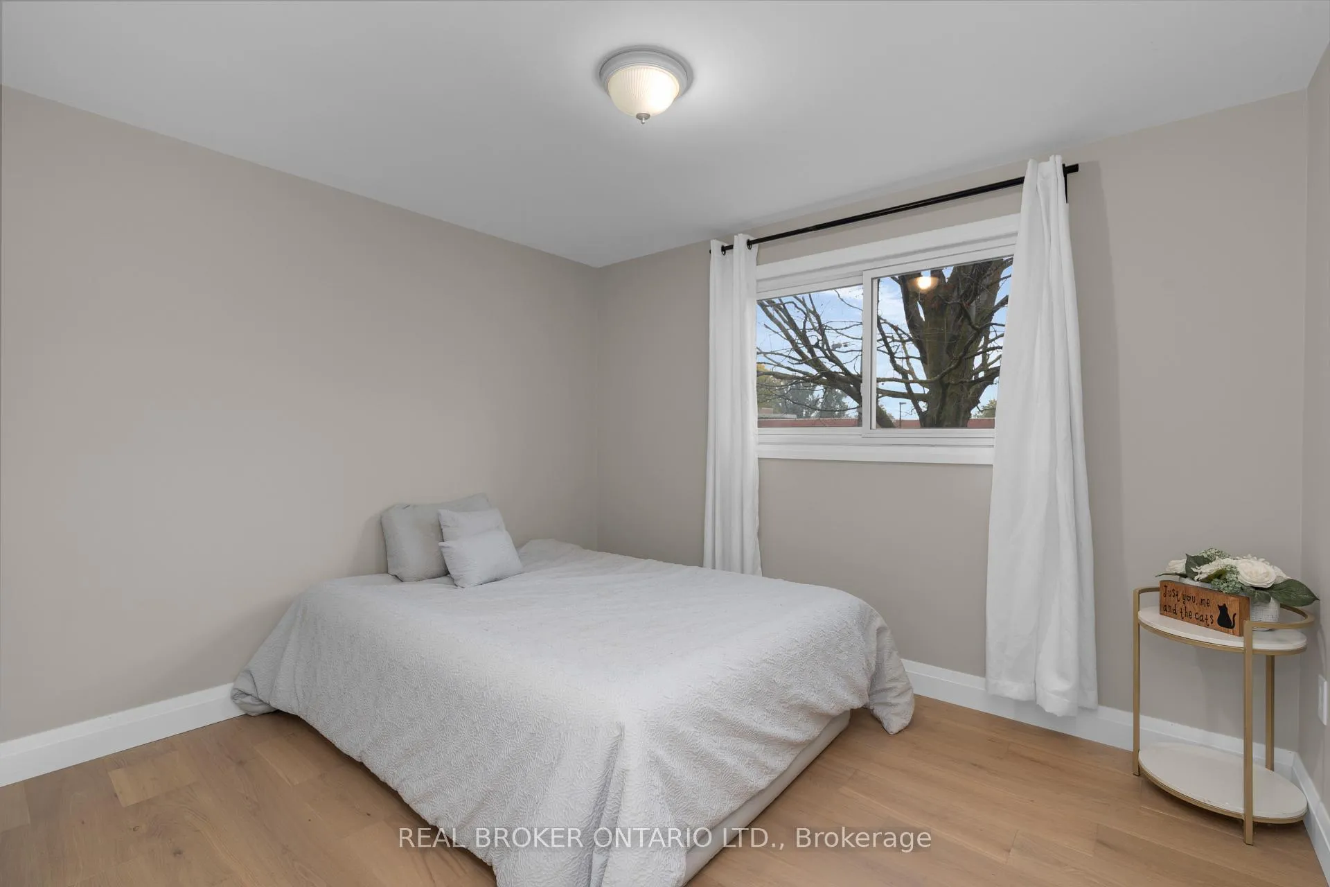 Photo 15 of 17 Locke Avenue, Clearview, Stayner — HOMEH