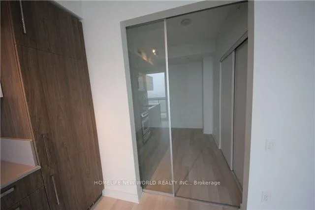 Photo 9 of Unit 2901, 290 Adelaide Street, Toronto, Waterfront Communities — HOMEH